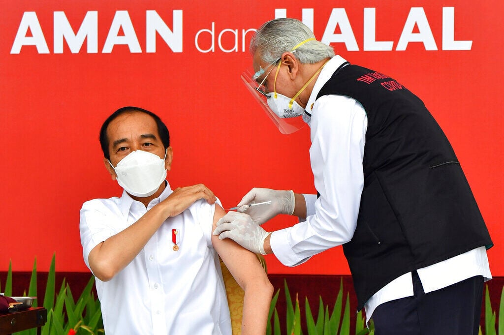 APTOPIX Virus Outbreak Indonesia